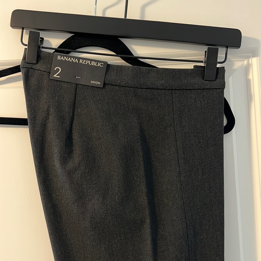 NWT Banana republic Devon pants.
